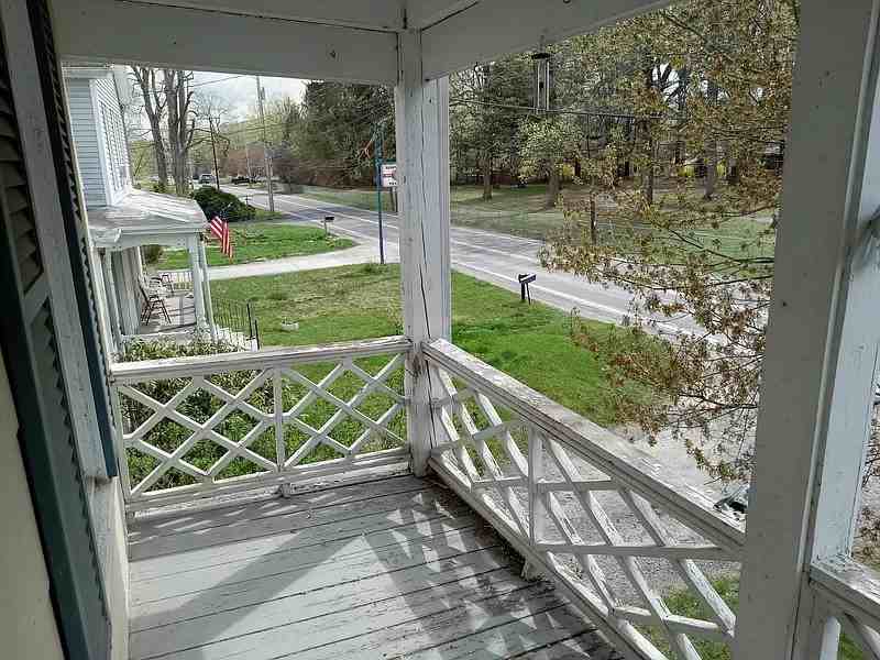 798 Springtown Rd - Photo 3 of 11