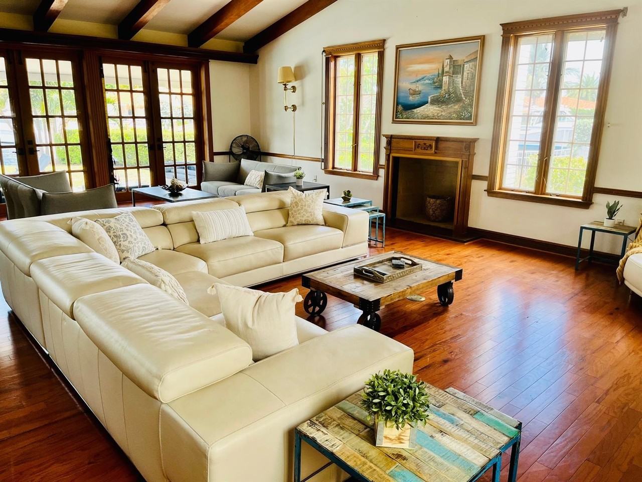 3301 Ne 37th St #NA - Photo 2 of 34