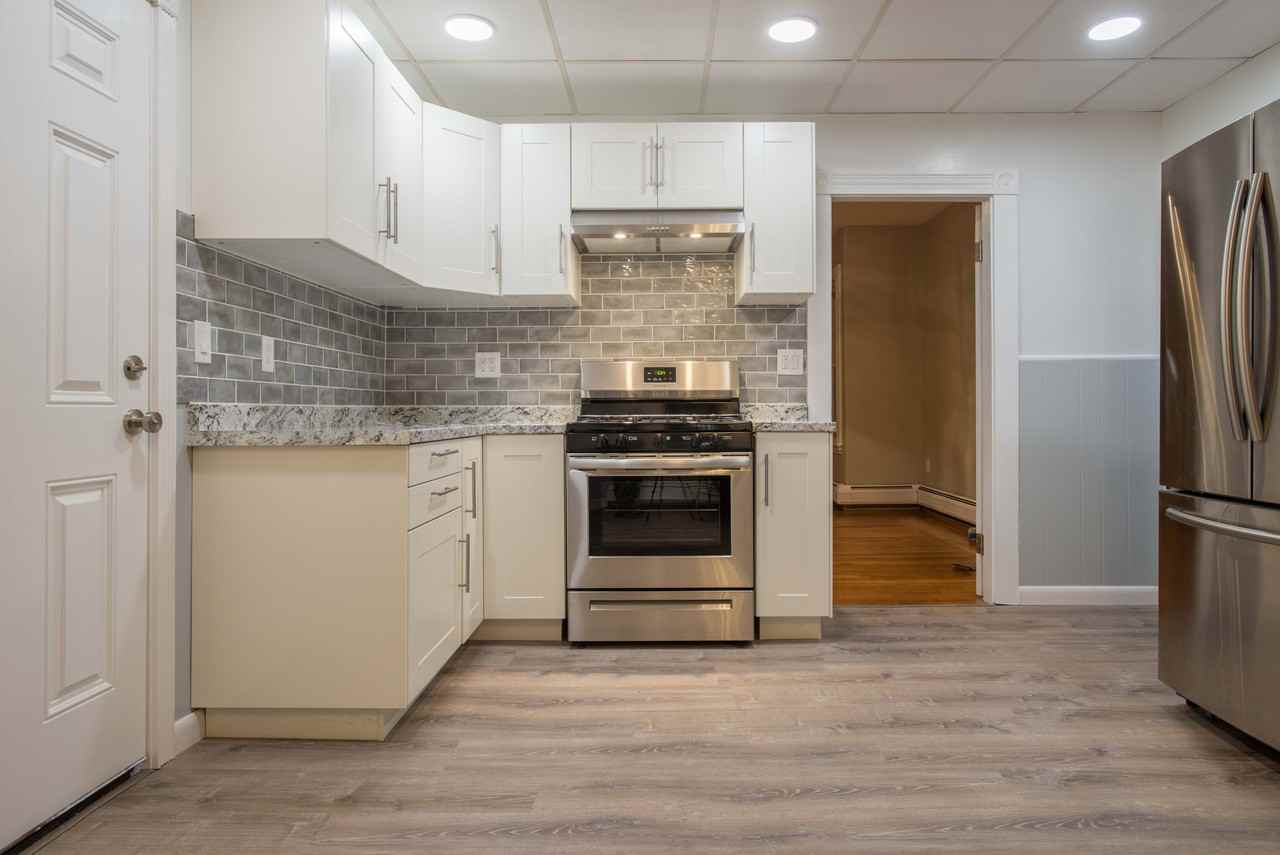 55 Blossom St #1 - Photo 6 of 13