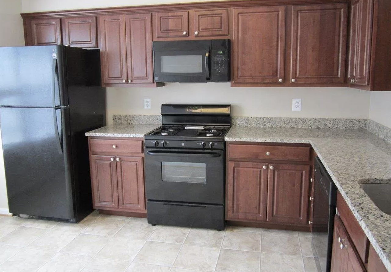 Avenel Gardens - Photo 2 of 12