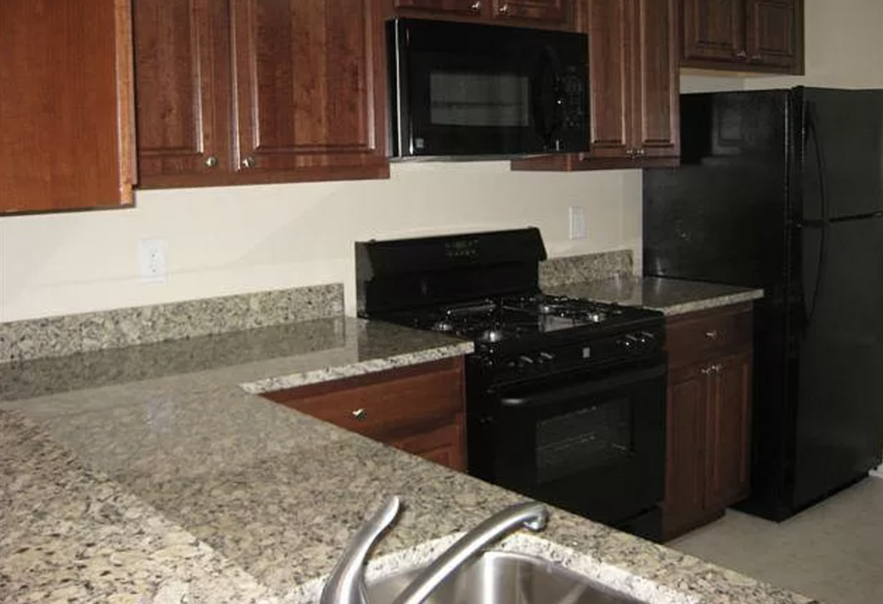 Avenel Gardens - Photo 4 of 12