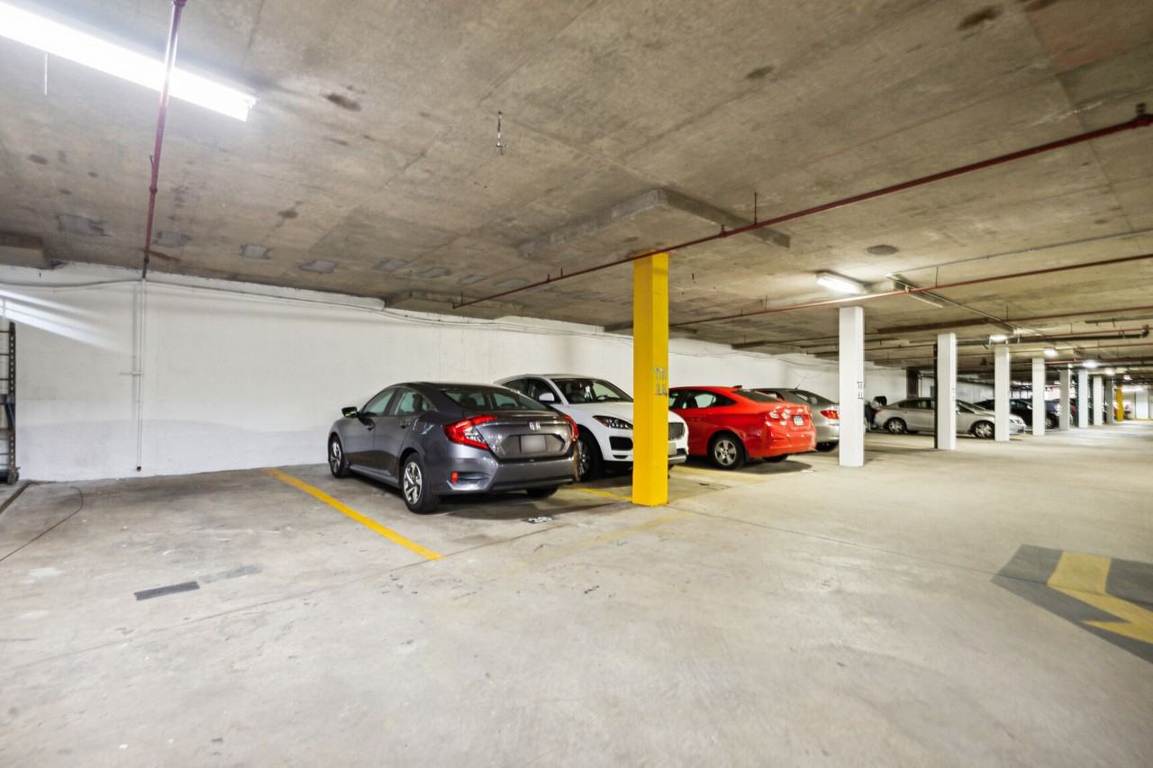 102 Monroe St #201 - Photo 7 of 29