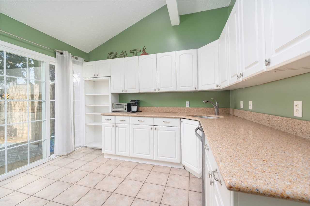 1202 S Clinton St - Photo 7 of 15