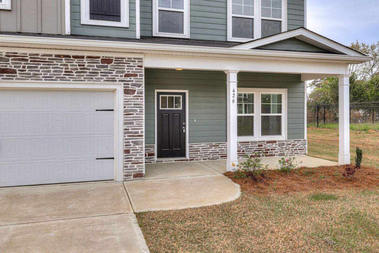426 Matthew Ln - Photo 4 of 50