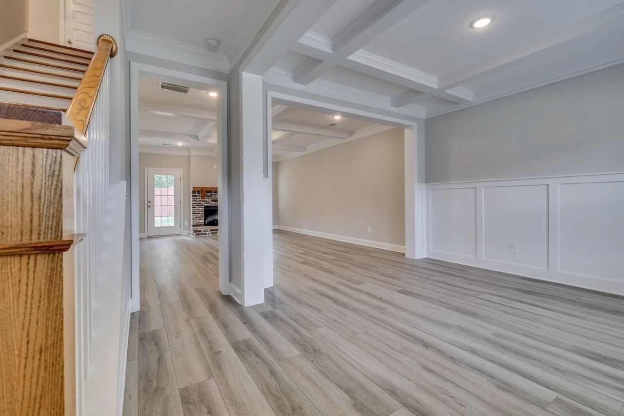 426 Matthew Ln - Photo 6 of 50