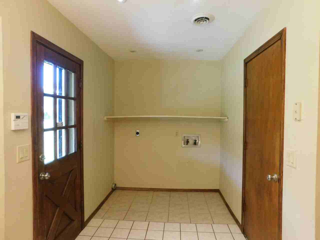 2906 Kendall Ave - Photo 7 of 11