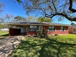 featured image of 2515 Douglas Drive