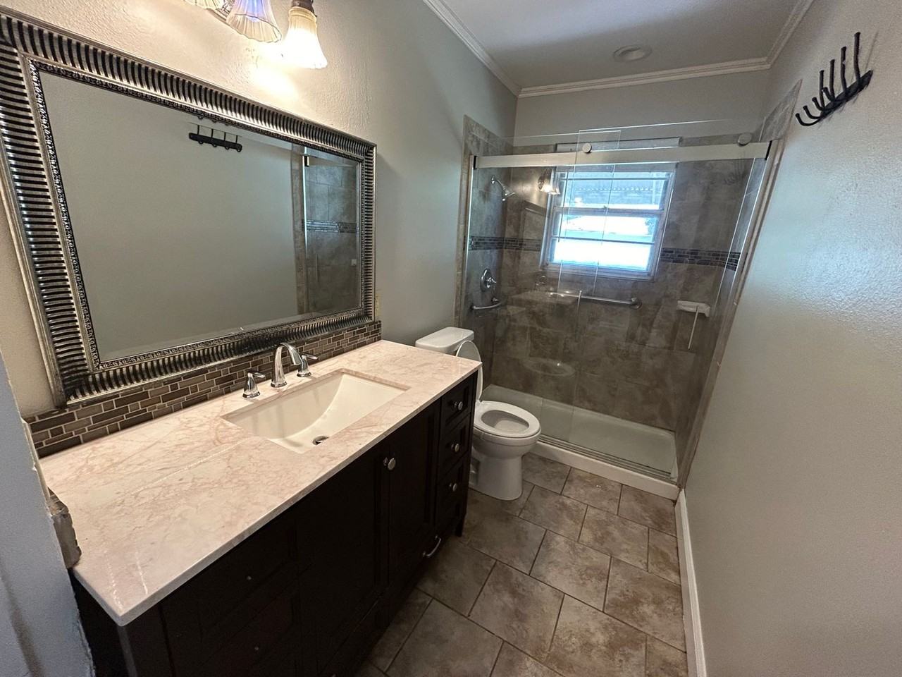 2515 Douglas Drive - Photo 7 of 10