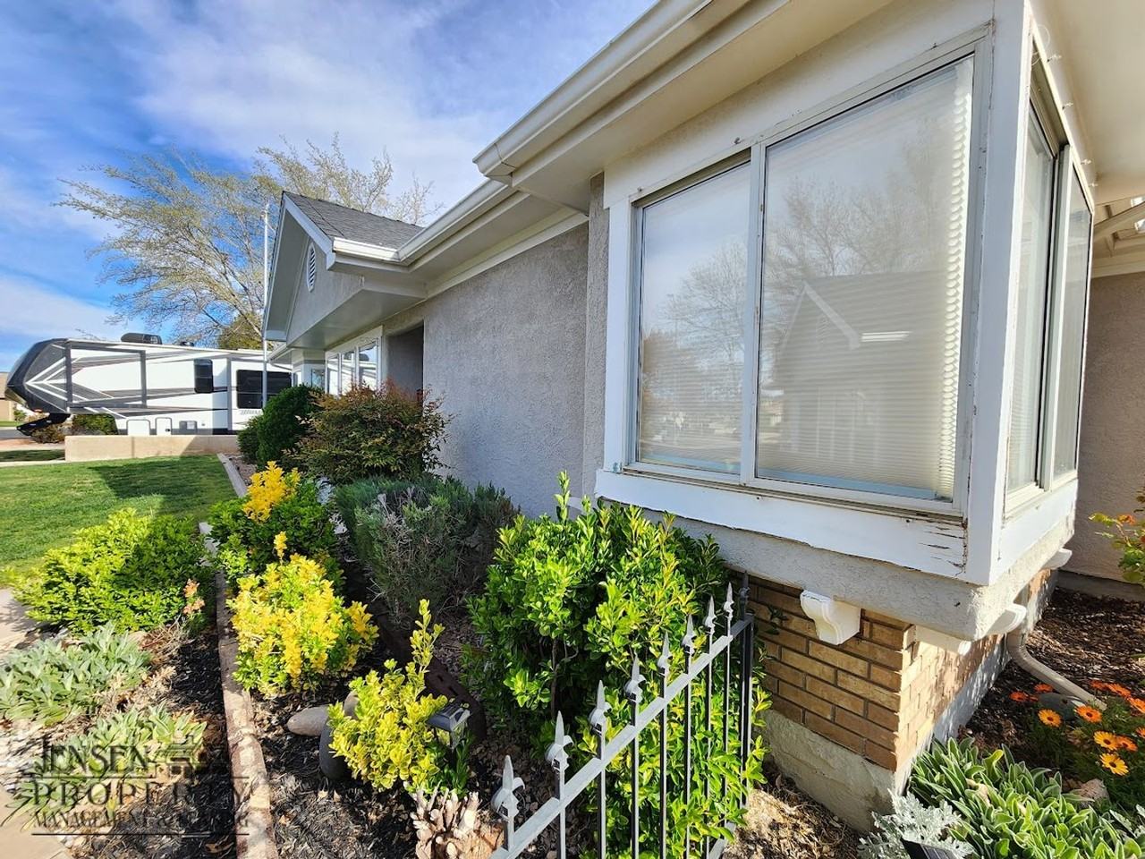 1365 E Fort Pierce Dr #21 - Photo 3 of 44