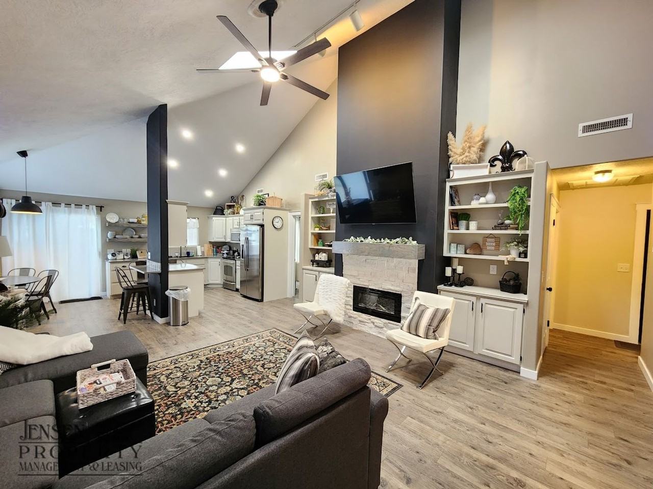 1365 E Fort Pierce Dr #21 - Photo 6 of 44