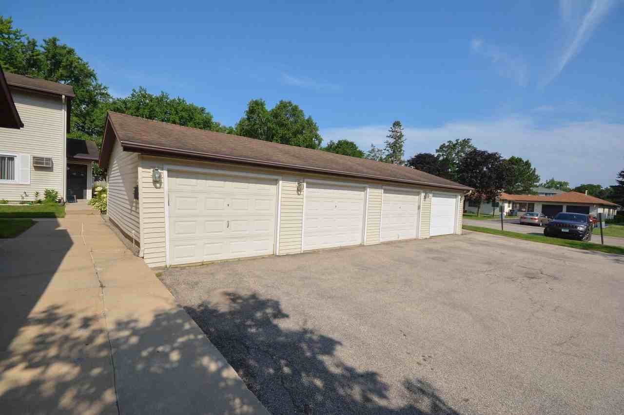 2020 31st Pl Nw #5 - Photo 2 of 14