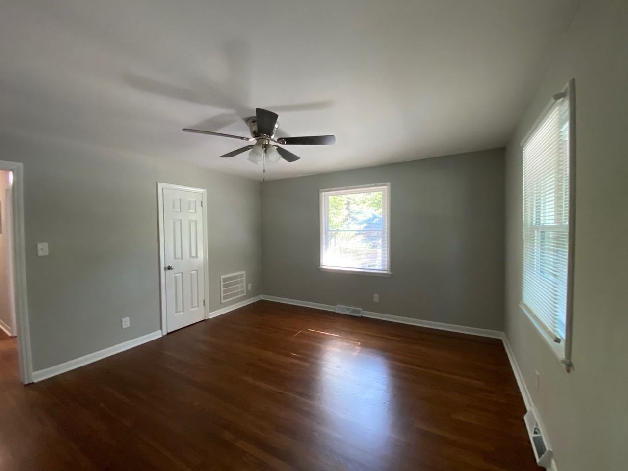 1304 W Lakewood Ave - Photo 3 of 14