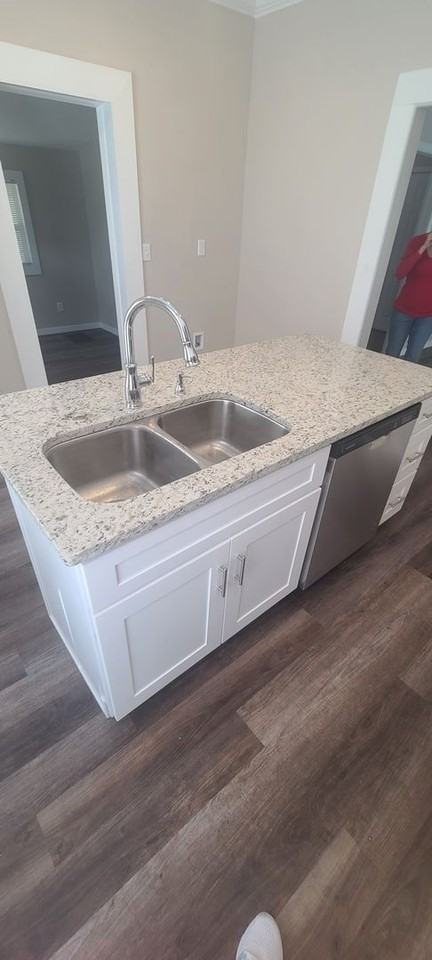 263 Cassady St - Photo 3 of 33