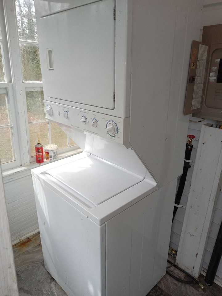 305 E Bute St - Photo 5 of 18