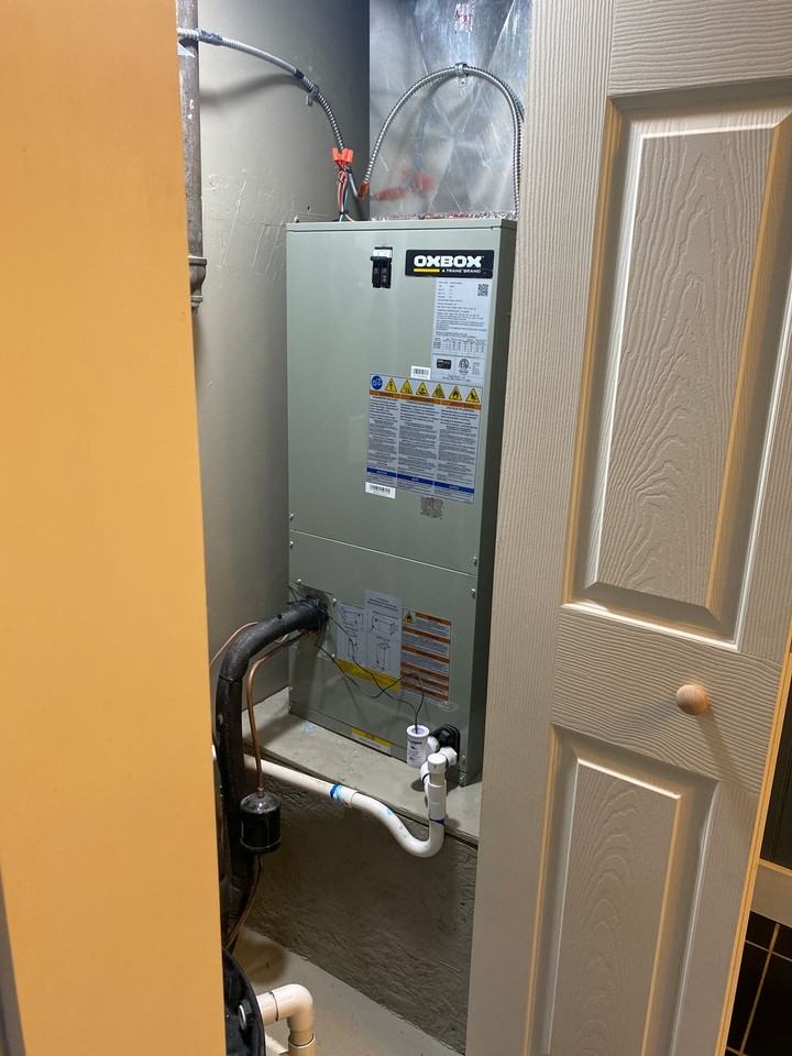 West Towne Apartments - Photo 6 of 20