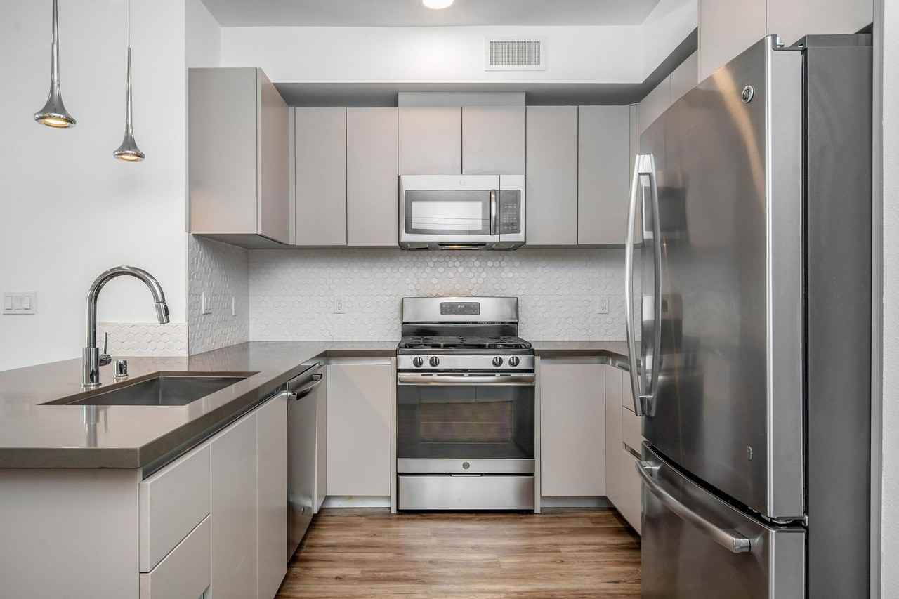 The Rhys Apartments 453 S Kenmore Ave, Los Angeles, CA 90020 Zumper