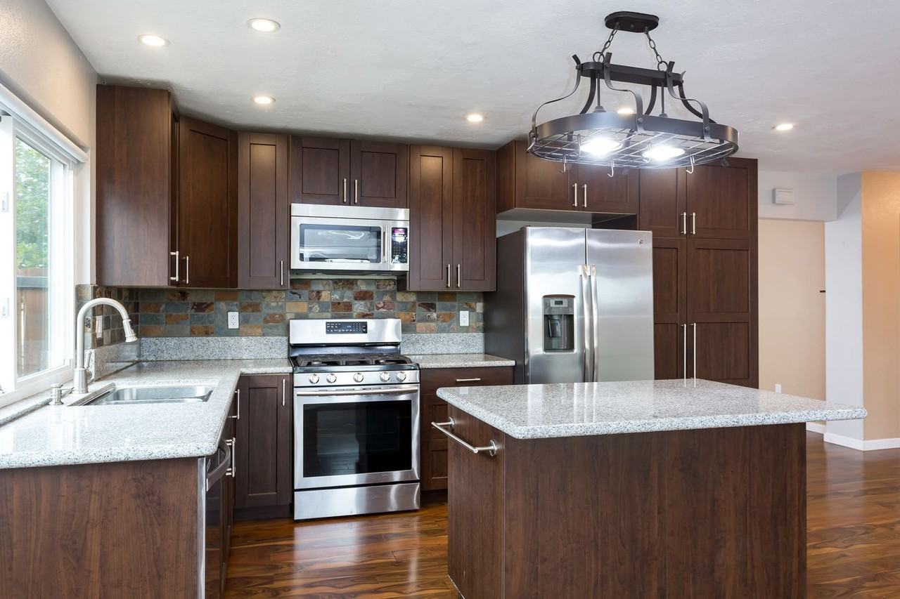 7875 Handel Way - Photo 6 of 21