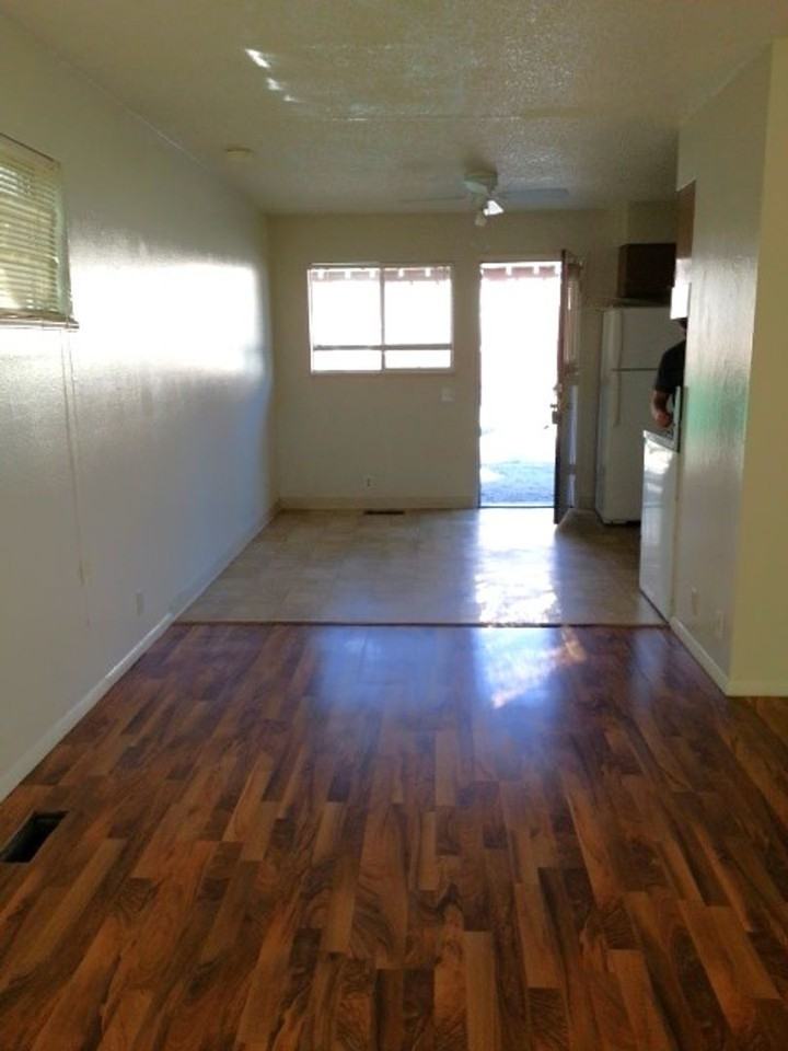 71 Vine St - Photo 7 of 11
