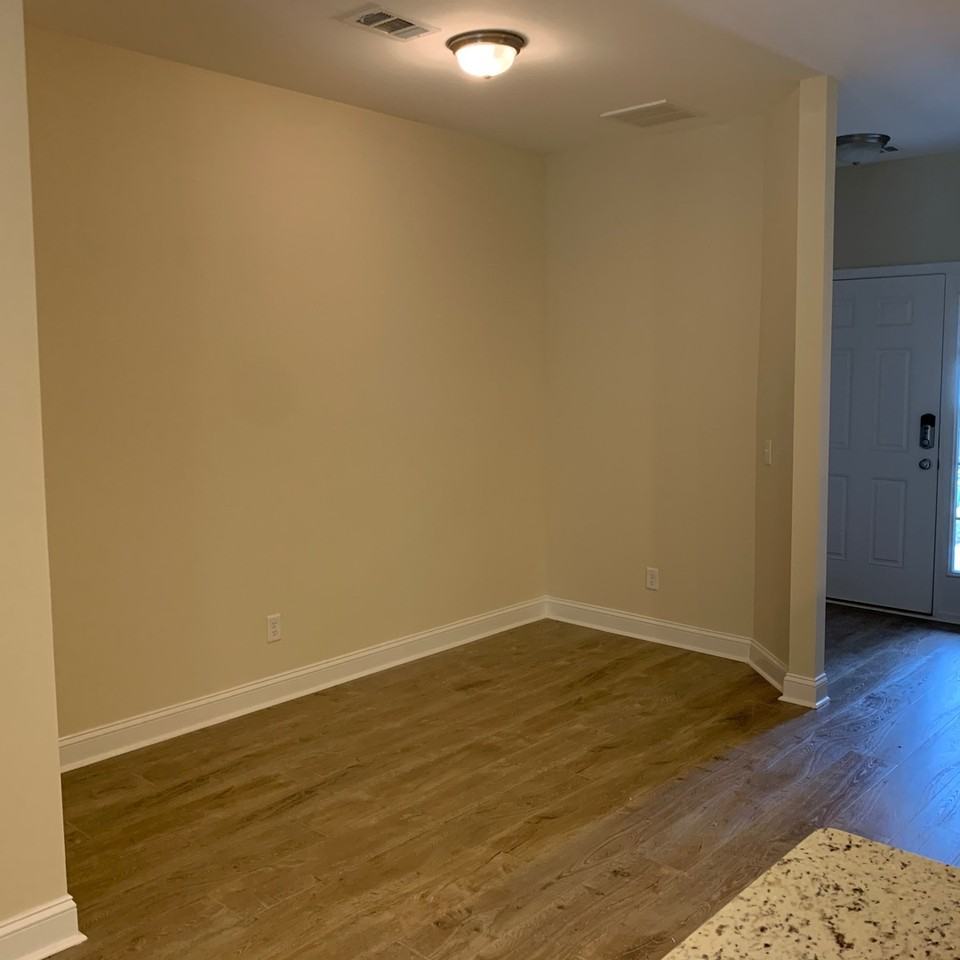 193 Ainsdale Dr - Photo 4 of 16