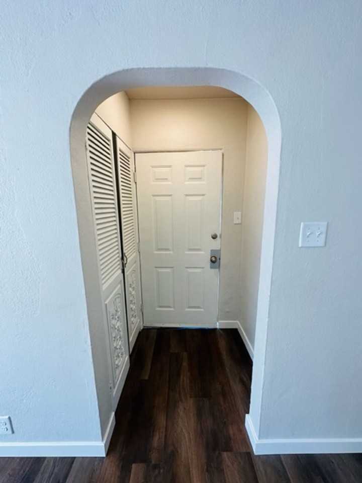 2005 Cleveland Blvd #2007 - Photo 4 of 50