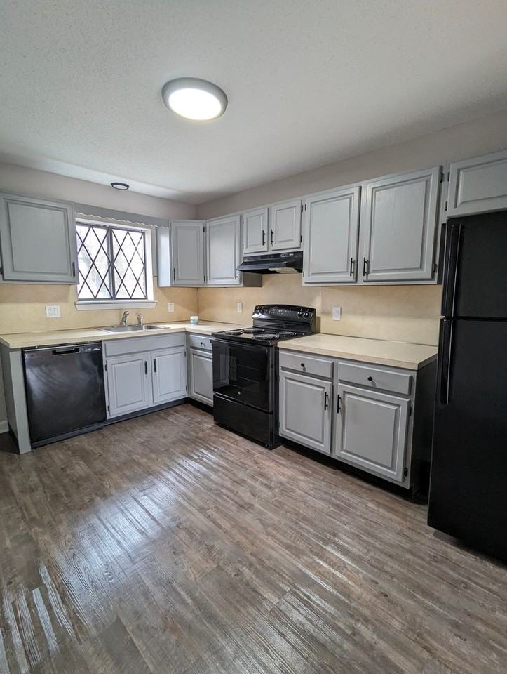 Orchard Crest Apartments LLC 192 206/212 Wolcott St, Waterbury, CT