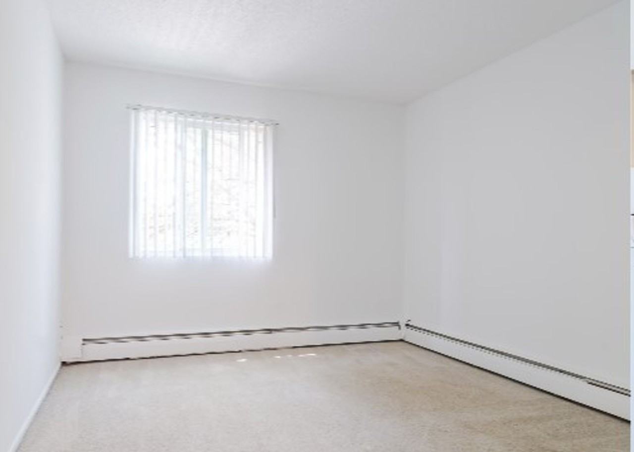 3452 Emerson Ave S. - Photo 6 of 7