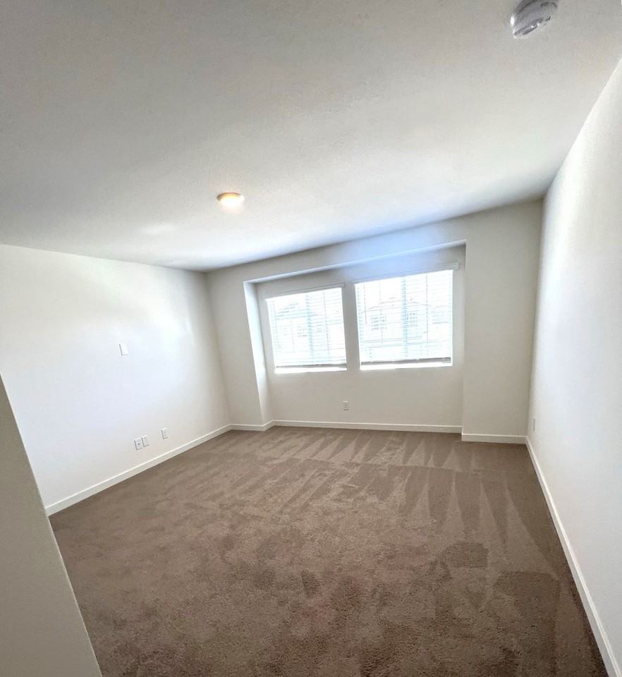 443 Antares St - Photo 6 of 15