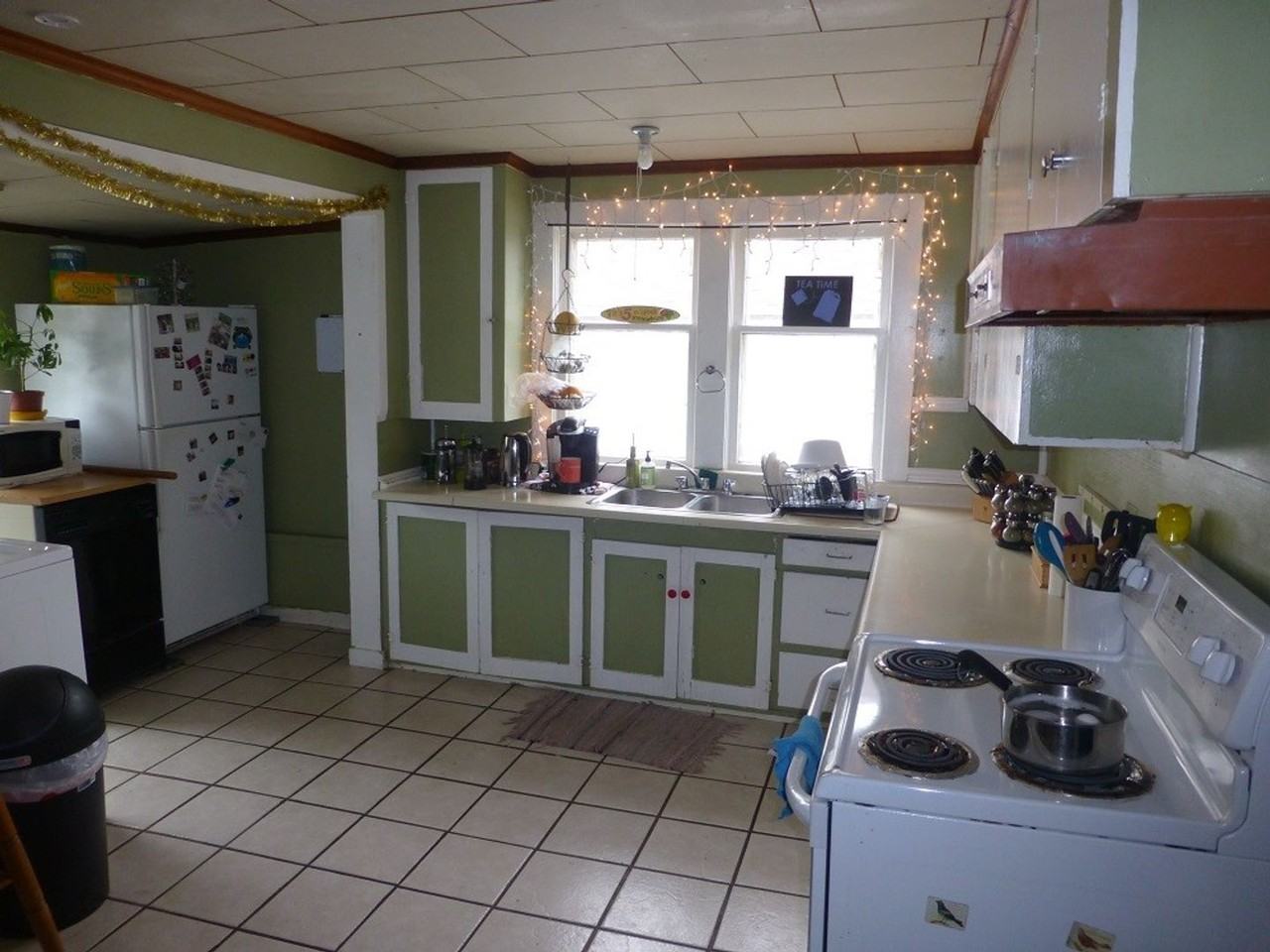 1127 High St - Photo 3 of 11