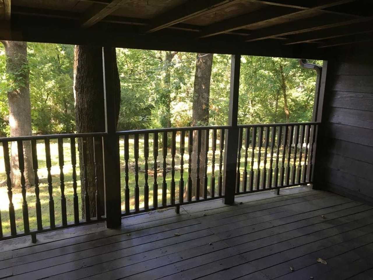 4 E Sycamore St - Photo 3 of 12