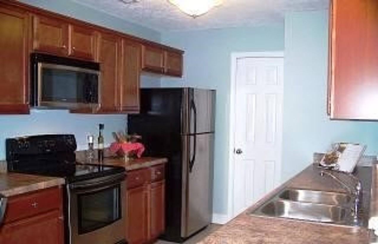 206 Capstone Dr #203 - Photo 2 of 6