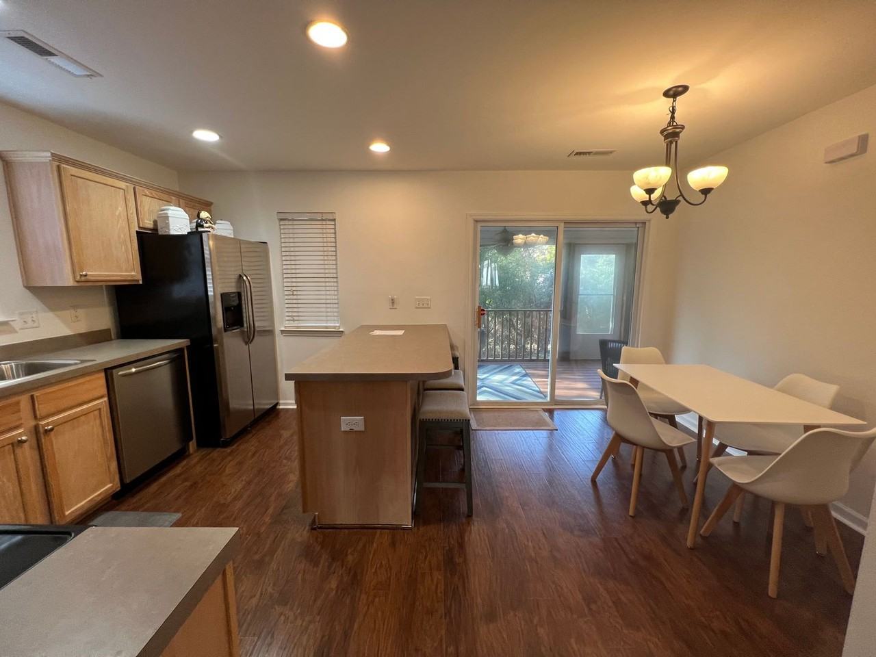 555 Tayrn Dr - Photo 5 of 16