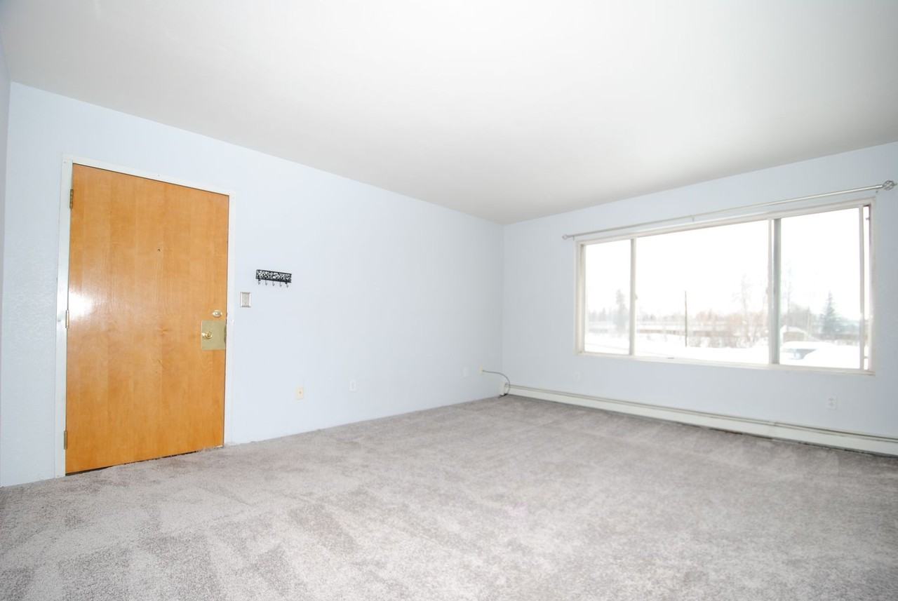 79 Slater Dr #Apt 3