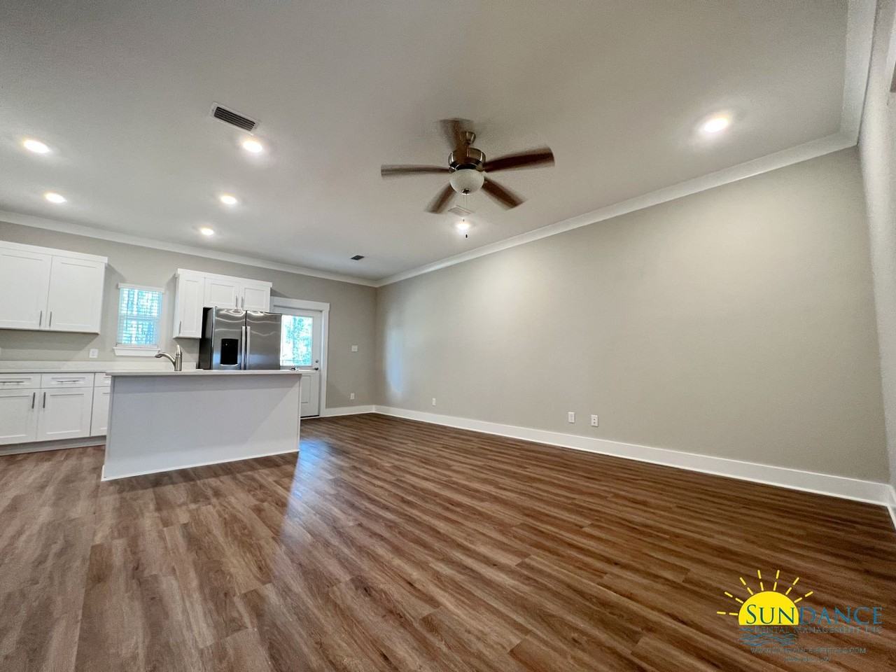 151 Date Palm Ln - Photo 3 of 32