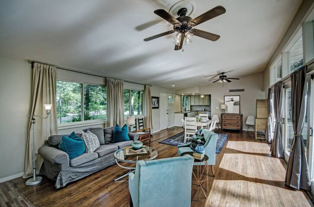 Belhaven Bungalow - Photo 3 of 25