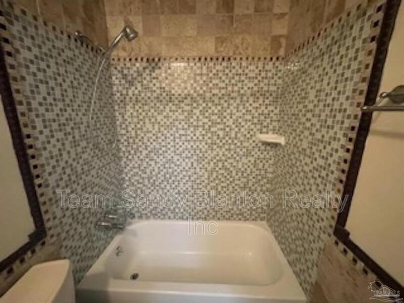 7118 Redondo Dr - Photo 2 of 17