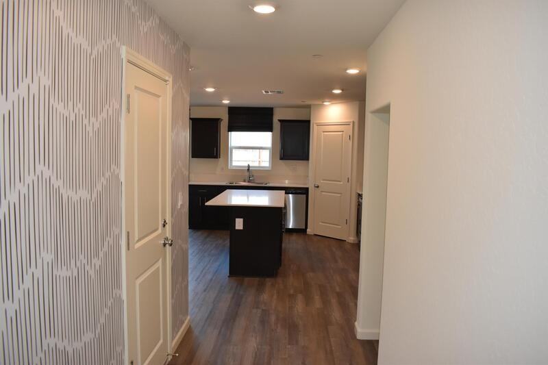 703 Irma Dr - Photo 4 of 41