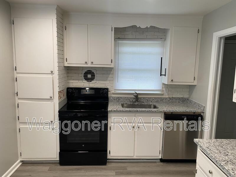 811 Irby Dr - Photo 5 of 17