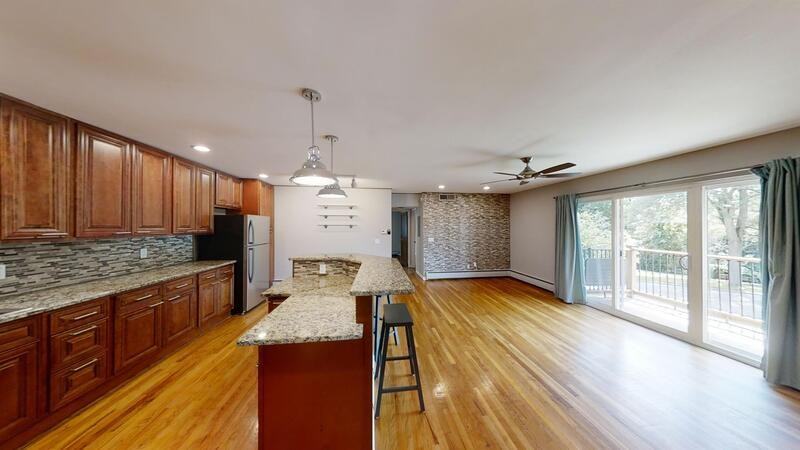 1261 Island Dr - Photo 5 of 14