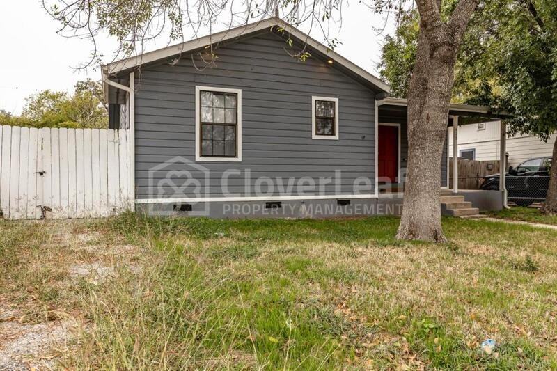 428 Westwood Dr - Photo 3 of 25