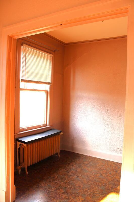 403 N 4th St - Photo 4 of 11