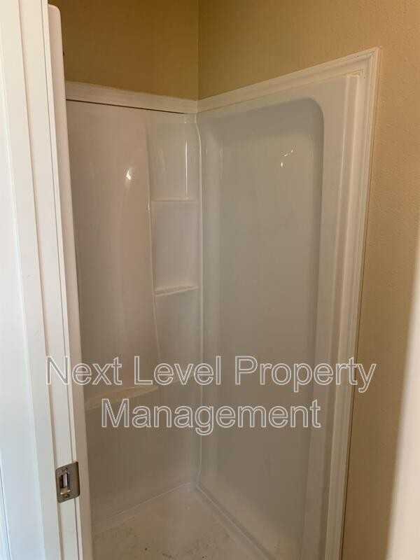 1730 Mountain Gateway Dr - Photo 4 of 9