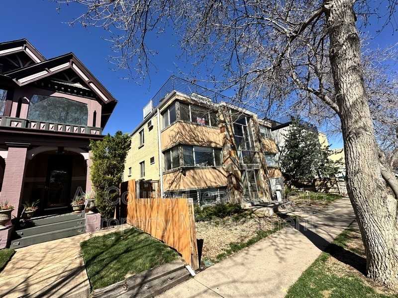 1435 Elizabeth St #10 - Photo 2 of 21