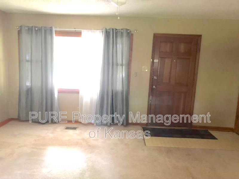 3553 Sw Devon Ave - Photo 2 of 6