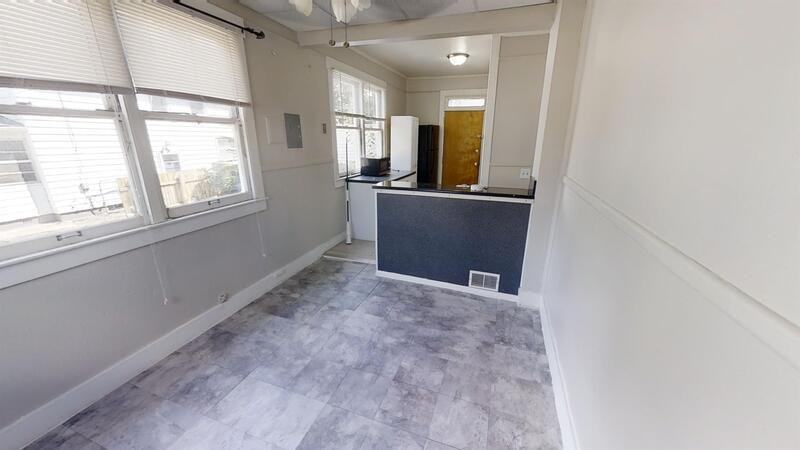 900 Woodlawn Ave - Photo 6 of 13