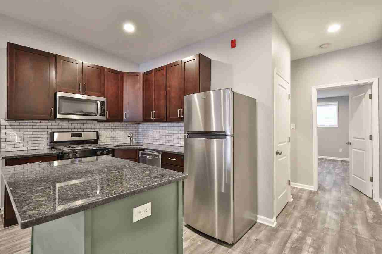 400-04 W Penn Street - Photo 3 of 13