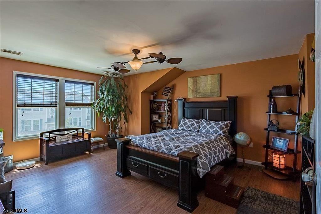 214 Mallard Ln - Photo 4 of 21