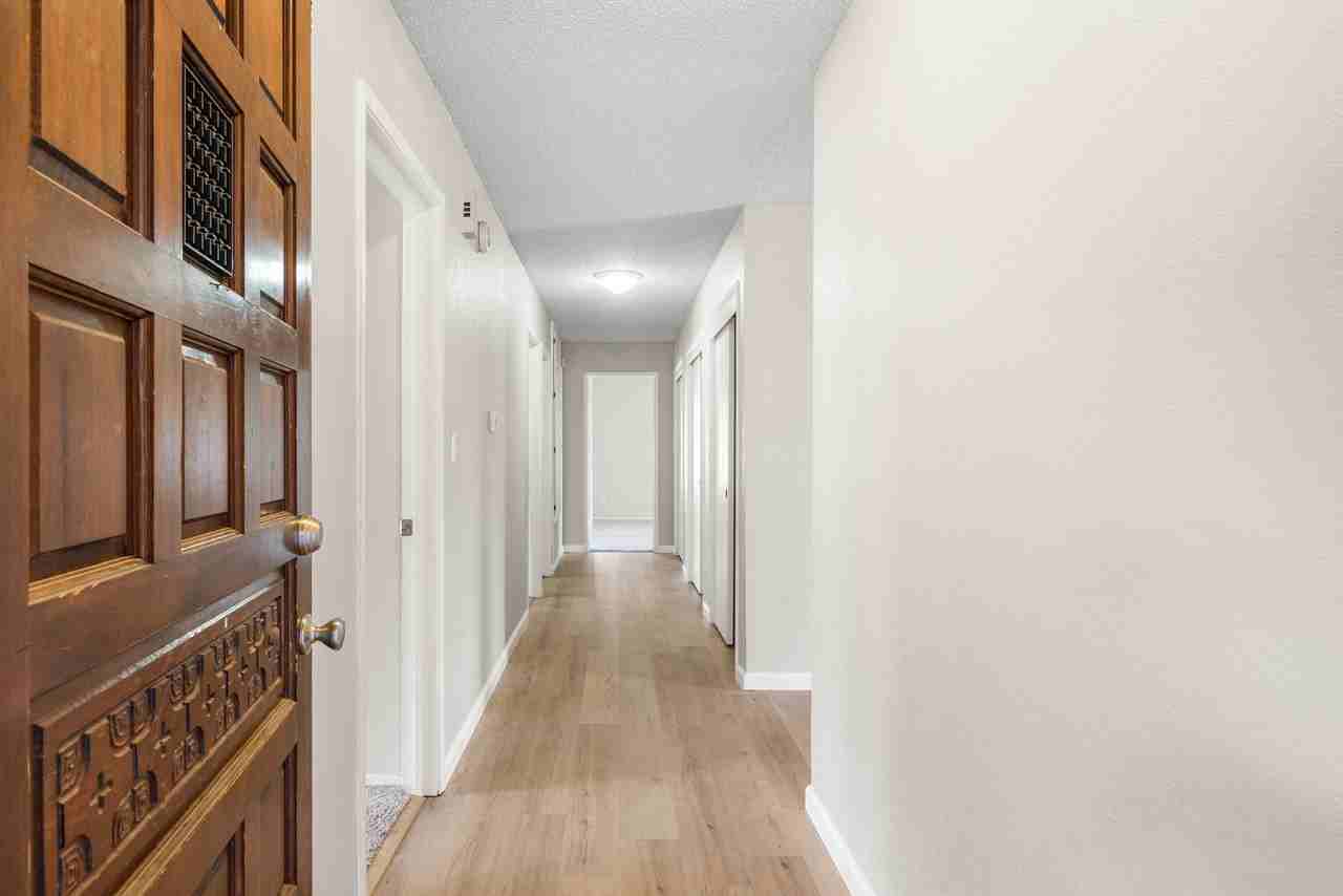 414 Catskill Drive - Photo 3 of 18