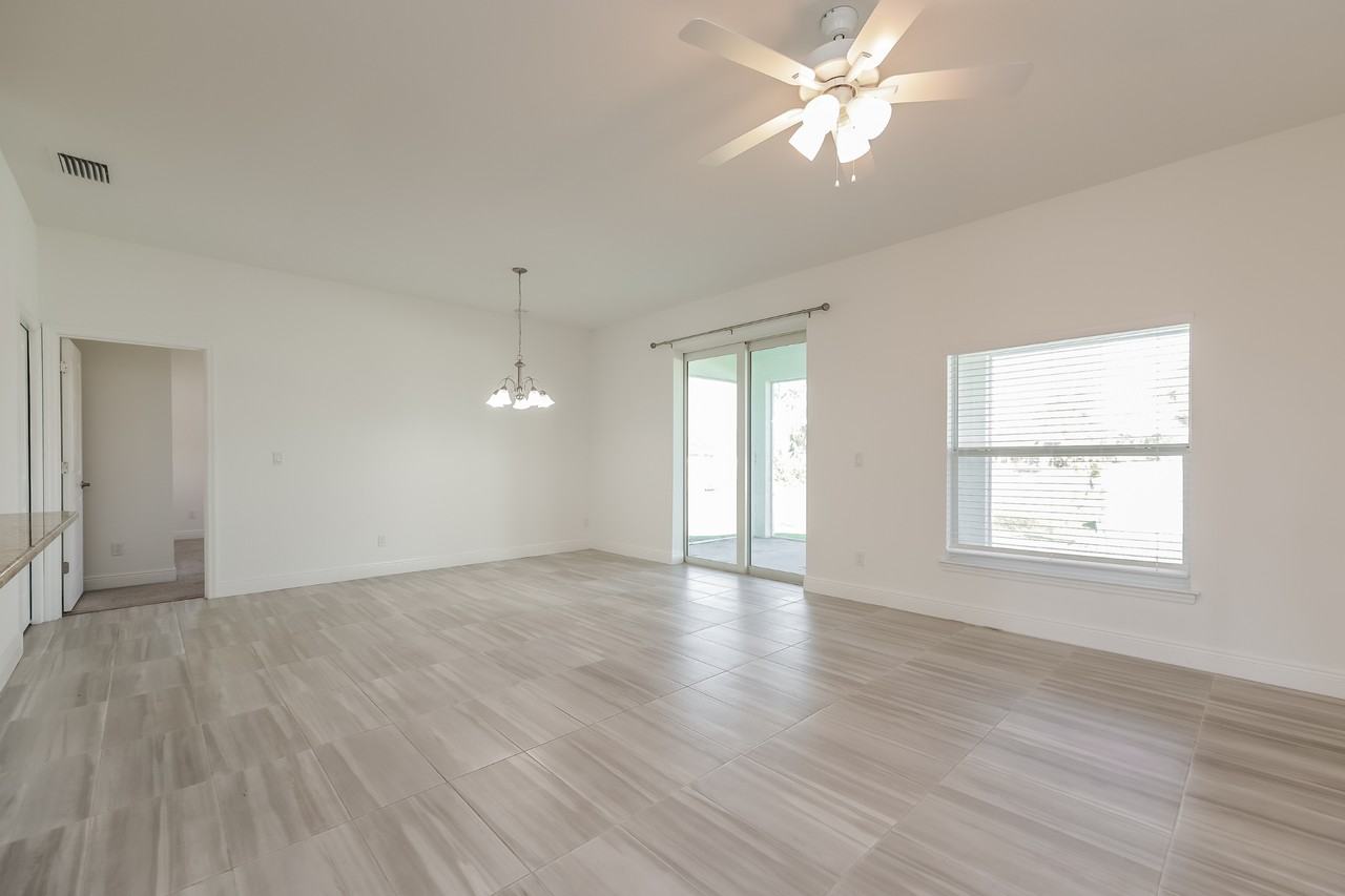 2329 2329 NW 36th Ave - Photo 5 of 25