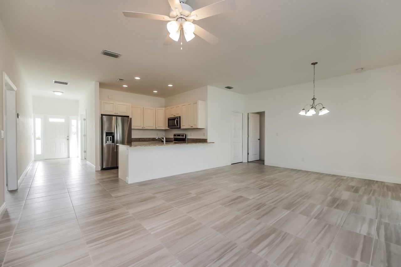 2329 2329 NW 36th Ave - Photo 6 of 25