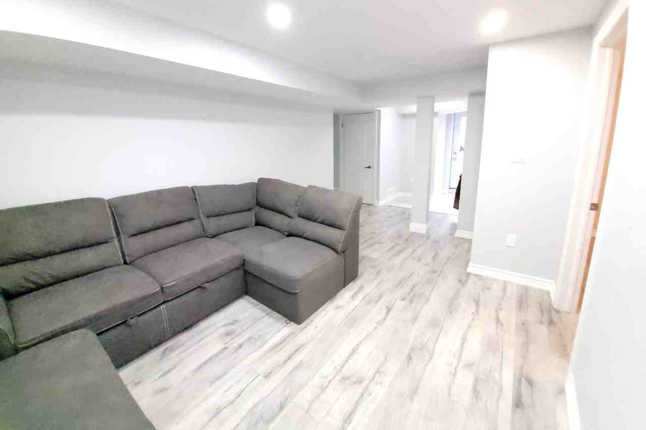 52 Saddleback Square lower - Photo 3 of 9